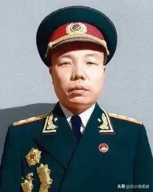 围困长春:国军情报官向一兵团政委萧华交出一部电台两支手枪，后来怎样了？