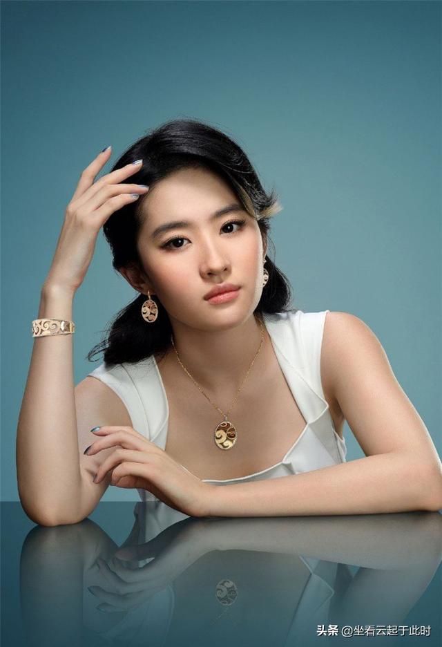 影后胡蝶:民国影后胡蝶，为何能够成为电影皇后？她和阮玲玉相比如何呢？