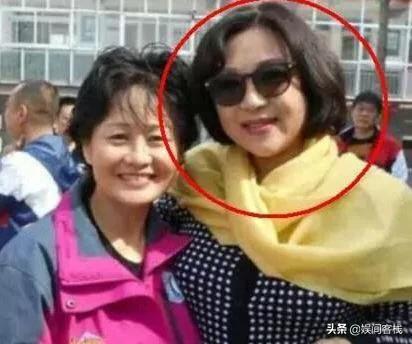 黄秋燕近况:当初被李连杰抛弃的黄秋燕，退出娱乐圈了吗她现在找到真爱了吗