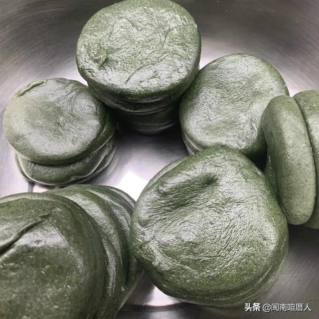 头条问答 - 这就是福建大田艾草粿,你们想吃吗?(1个回答)