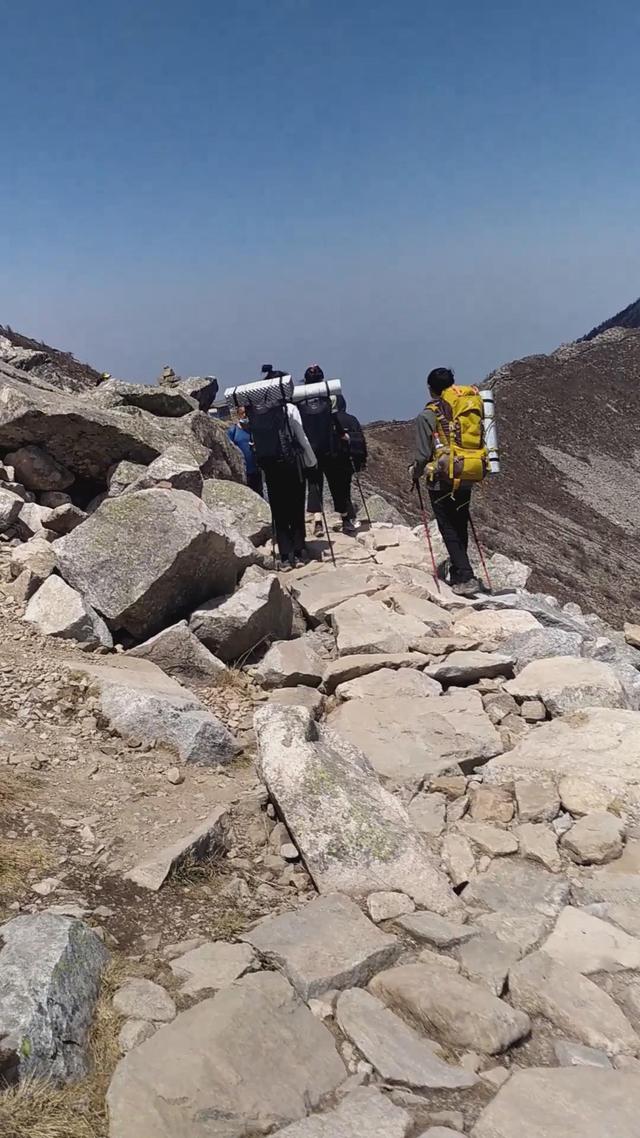 秦岭神秘传说，我想登秦岭主峰太白山，有何攻略