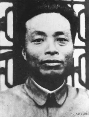 林彪简介:如果129师的政委去批评李云龙，李云龙敢顶嘴吗？