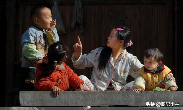 乡村留守妇女与狗小说全集:越来越多的农民离乡打工，留守妇女问题该如何解决？