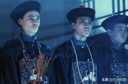明清十大僵尸，为什么中国僵尸都是清朝官服打扮难道只有清朝当官的才会变僵尸