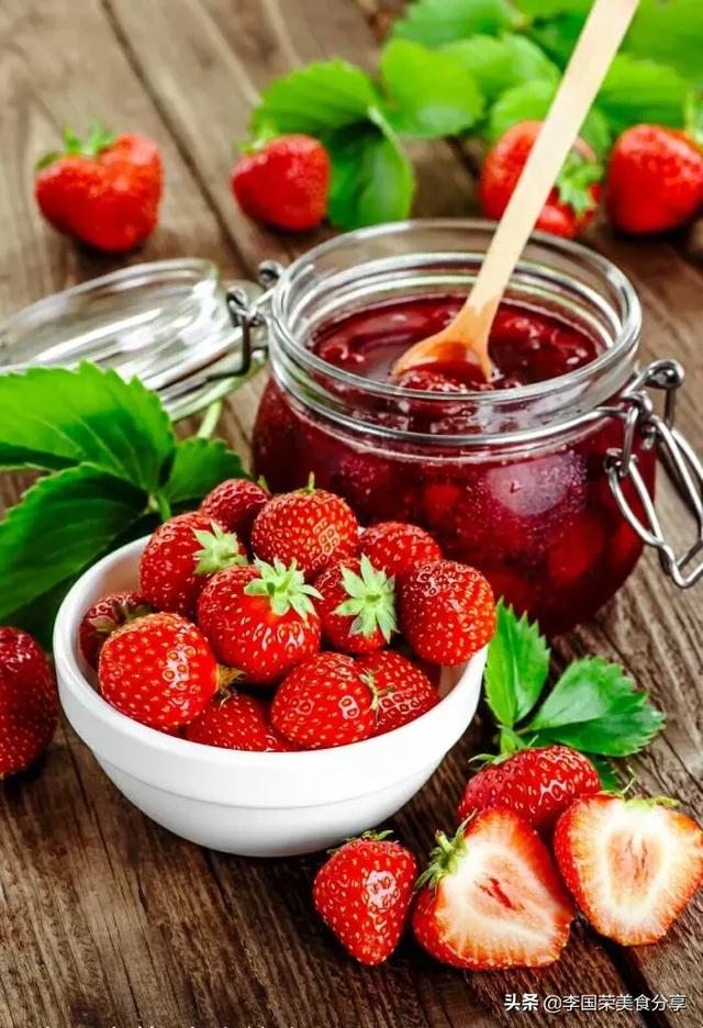 怎样做草莓酱(草莓酱怎么做的视频)