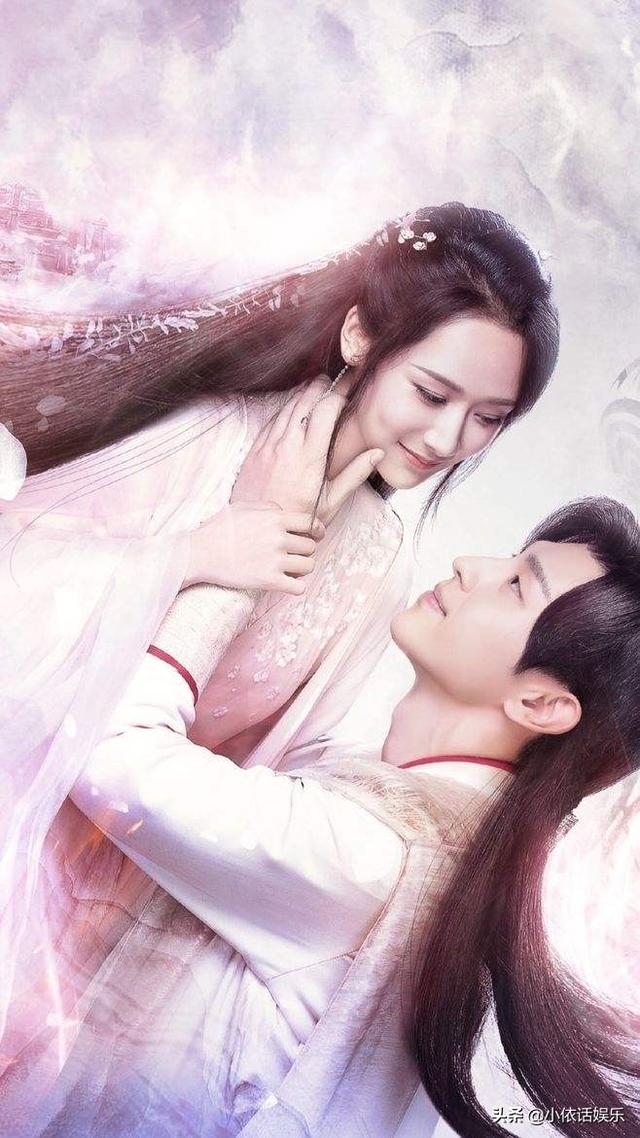 萨顶顶话筒:萨顶顶的《左手指月》好在哪？是我不懂欣赏吗？