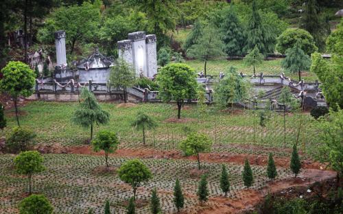 修坟的九大注意事项,是不是双亲都亡才能立碑？立碑有什么讲究？