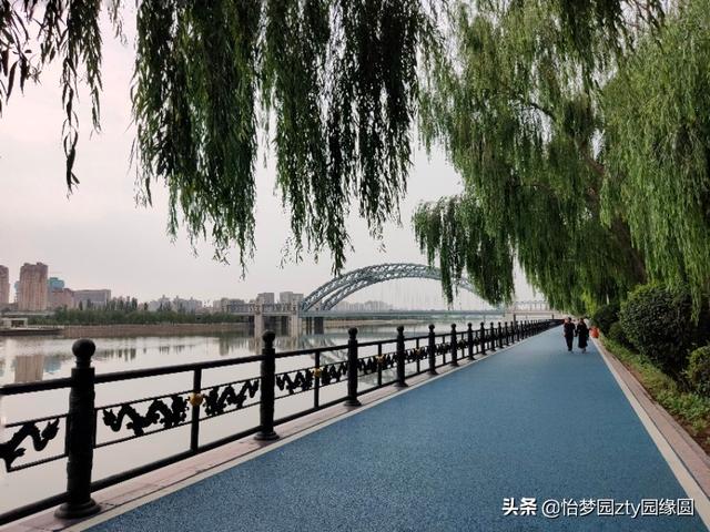 国庆节,国庆节你是家里蹲还是外面堵？