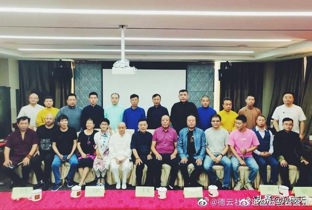 杨进明收徒弟，为什么德云社的人成了主角，他在相声圈混了一辈子，人缘呢？