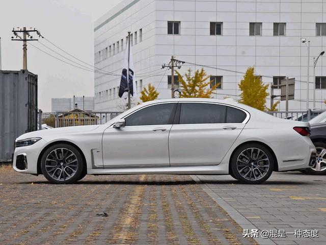 70万预算,宝马粉丝,选7系还是X5？