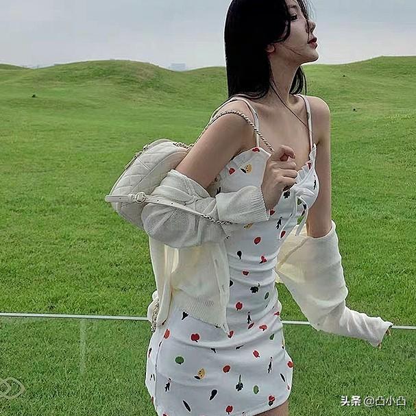 泫雅小短裙事件图片:淘宝上有哪些纯欲系的吊带裙？