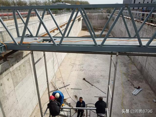 梦里梦到好多人是什么意思,在你们梦里出现最多的人是谁？