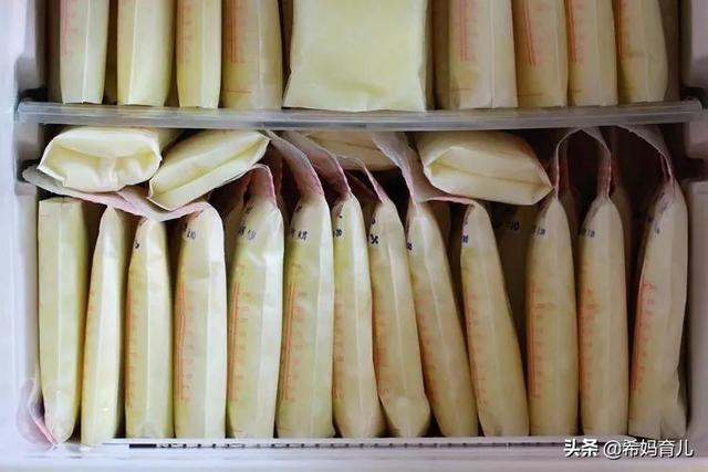 慈溪挤奶门图片:母乳放在冰箱里过一个月可以给婴儿吃吗？注意什么？