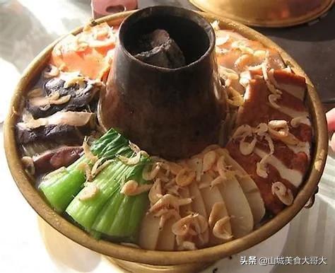 宋朝吃火锅可以吃到哪种蔬菜，天冷了，吃火锅除了丸子、蔬菜还可以选哪些食材？