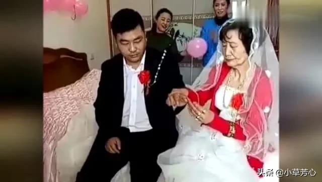 周峻纬妻长什么样:老妻少夫是一种什么样的感觉？