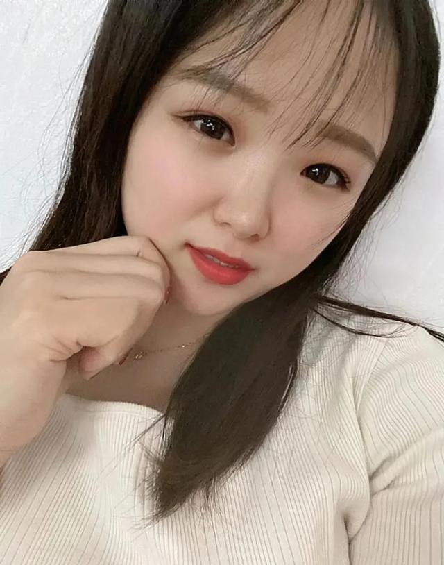 大家在生活中有没有见过很美很美的宅女?有没有一种暴殄天物的感觉？