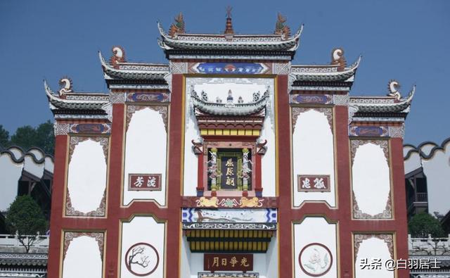 屈原姓什么名什么字什么:屈原姓什么？他的家族在楚国是怎样的存在？