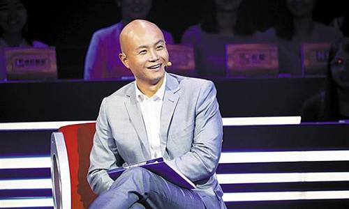 乐嘉自曝初夜:乐嘉回应“强吻谢娜”事件，曾因此事饱受争议，这是为了复出吗？