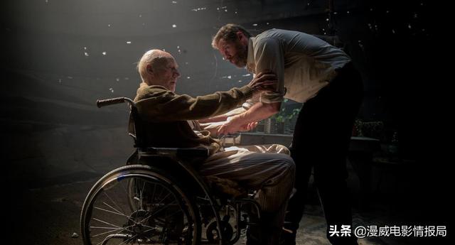 金刚狼和x战警:《X战警：天启》中金刚狼怎么了？为什么没有上场？