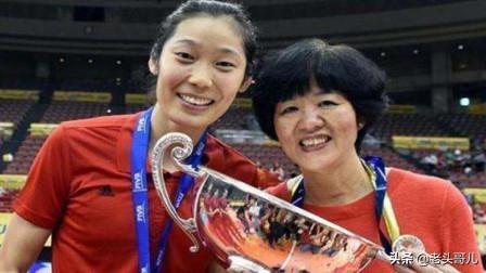 现任香港特首:现在都说女人地位提高了，真的假的？还是常见女人受气？