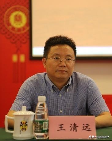成都大学毛洪涛以死明志，大家觉得他的死值得吗？