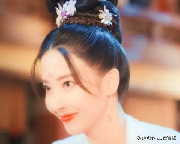 拿了女主剧本的郭麒麟:为什么郭麒麟现在登了这么多的综艺，现在德云社的主推是他嘛