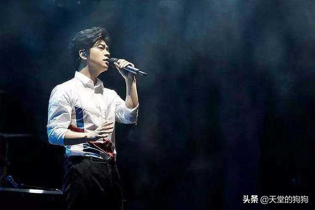 车站李健:怎么评价李健这个歌手和他的音乐？