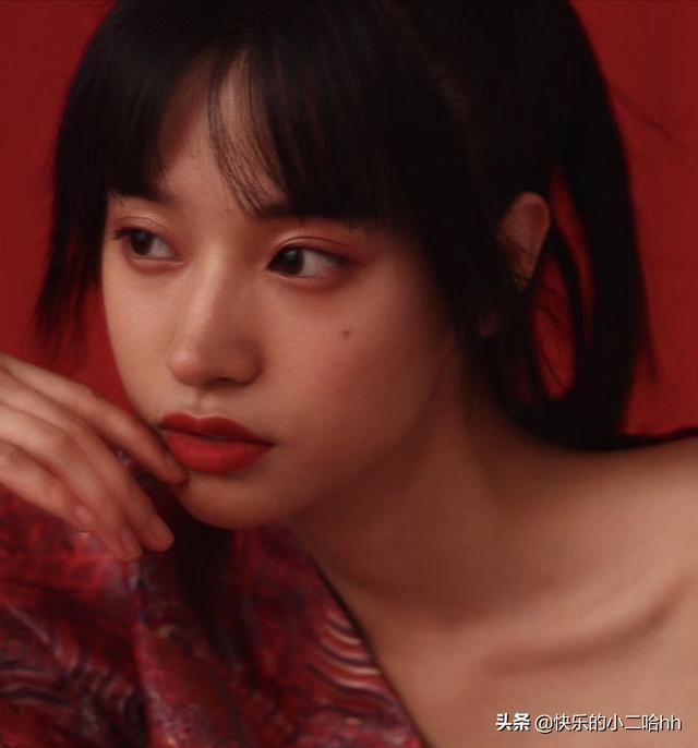 段小薇:如何看待《青春有你2》段小薇把小松菜奈的图ps当做自己的行为