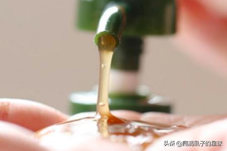 玉手镯取不下来怎么办,手镯取不下来了，该怎么办呢？