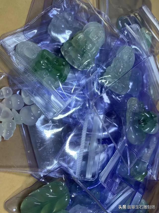 怎么看玉的成色好不好,请专业人士帮忙鉴定，这块玉的成色怎么样？