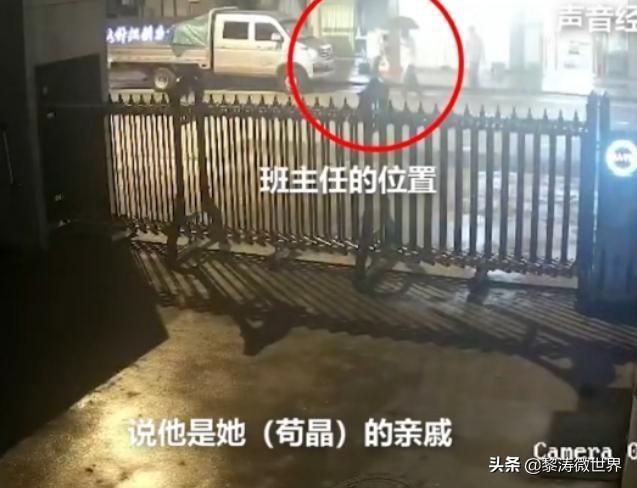 女子网上重金寻狗:捡狗女只因索要赎金未果，怒将爱犬摔死，是否构成敲诈勒索？