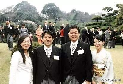 安倍晋三的胞弟出任防务大臣，菅义伟是任人唯贤吗？