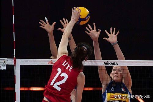 李盈莹进中国女排国家队四年，为何只能当替补
