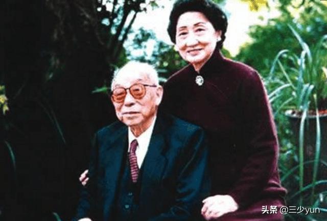 赵一荻:赵一荻父亲为何登报与女儿断绝关系？