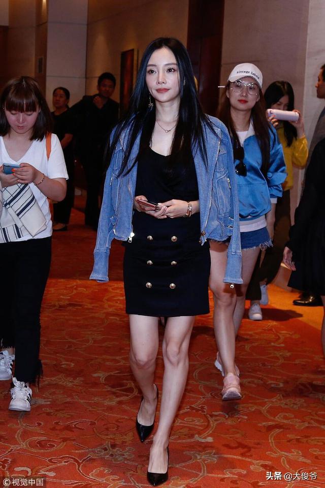 你如何看待李小璐发朋友圈疑似嘲讽黄毅清“恶有恶报”？