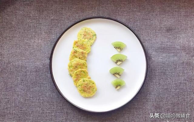 婴儿吃的深海鱼种类:适合婴儿吃的深海鱼 宝宝鳕鱼的做法是什么，十六个月的宝宝吃的菜饼怎么做？