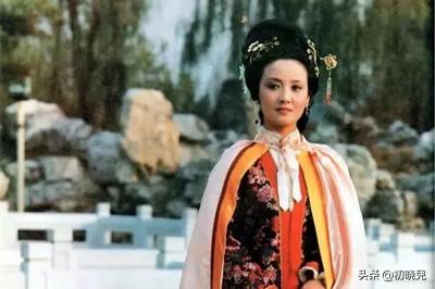 凤姐结婚照:为什么王熙凤要嫁给贾琏，而不嫁给贾珠