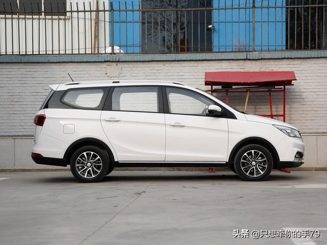 我有存款七万,想买落地十万以内的车子,各位车神给推荐一下？