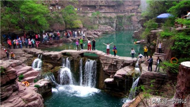 请大家介绍下,各自家乡有哪些旅游特色商品（土特产、工艺品、特色商品）？你觉得你的家乡有哪些旅游特色？