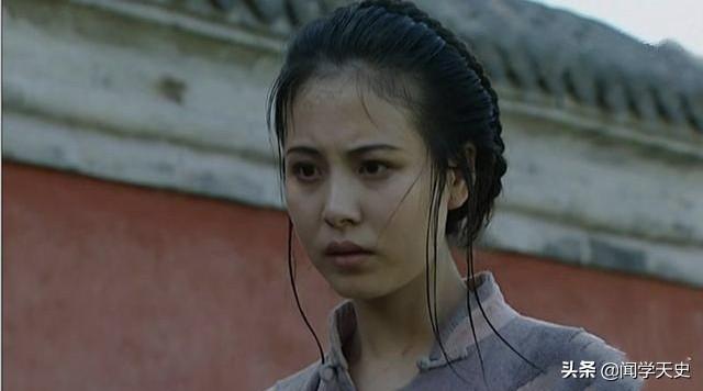 摇篮曲黑鸭子:雍正王朝中郑春华跟太子私会被抓，她为什么突然唱了首摇篮曲？