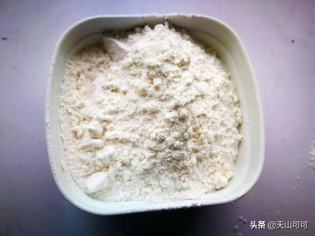 商品蛋黄粉怎么做:蛋黄粉为什么便宜 咕噜肉用什么粉炸比较脆？