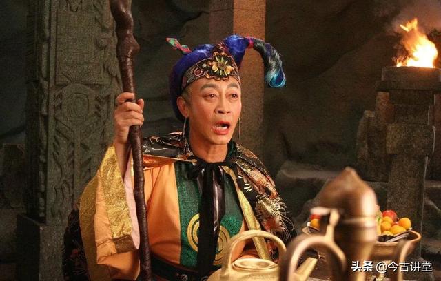 金角大王和银角大王为什么认老狐狸精做干娘