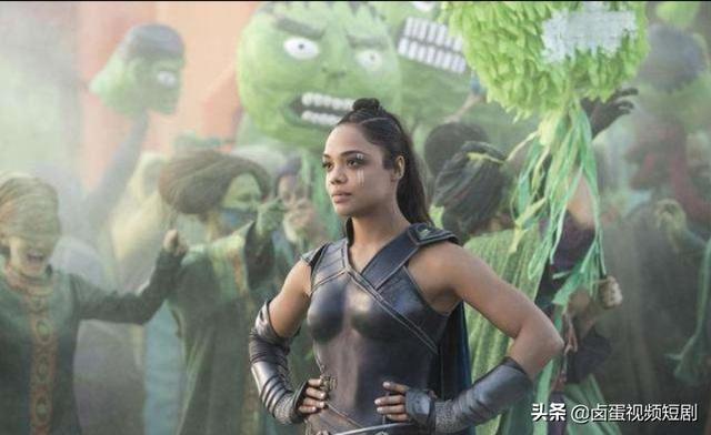 就是爱宠你 雪幻狐txt:《复仇者联盟3》中，为什么绿巨人被灭霸打几下就怂了？