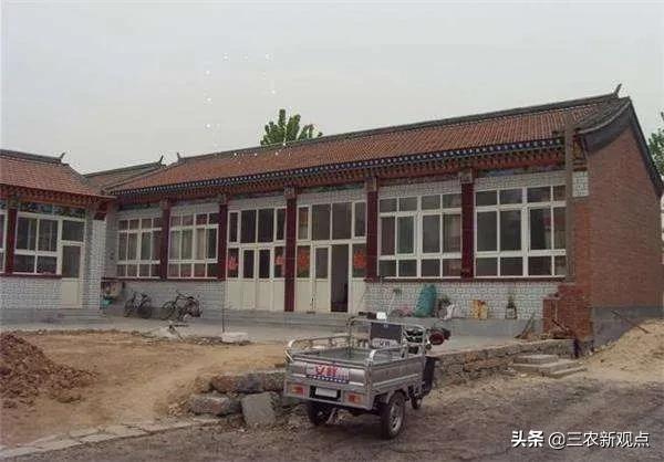 鸟音下载一中华媒鸟论坛:麻雀天天在我的窗前谈恋爱，我是给它们做个窝还是琢磨给轰走呢？