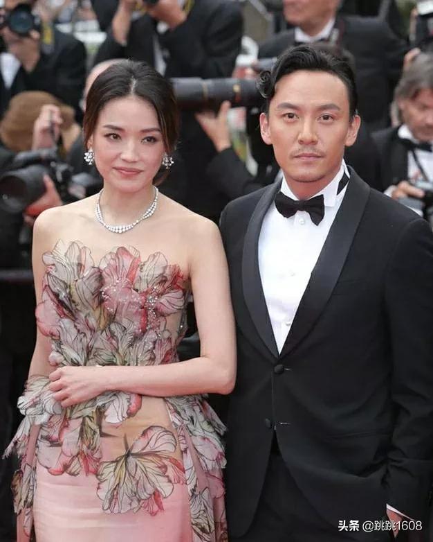 佛语心静的句子:描写莲花并带着禅意的句子都有什么？