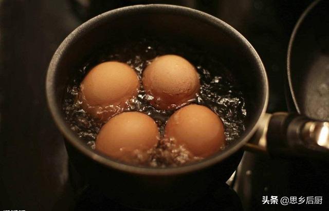 毛蛋煮多长时间就熟了，煮鸡蛋什么时间刚刚好熟透？