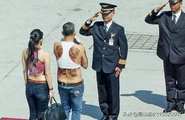 现在泰国王后苏提达无儿无女，这会影响到她的地位吗？她要怎么做才能巩固自己的地位？