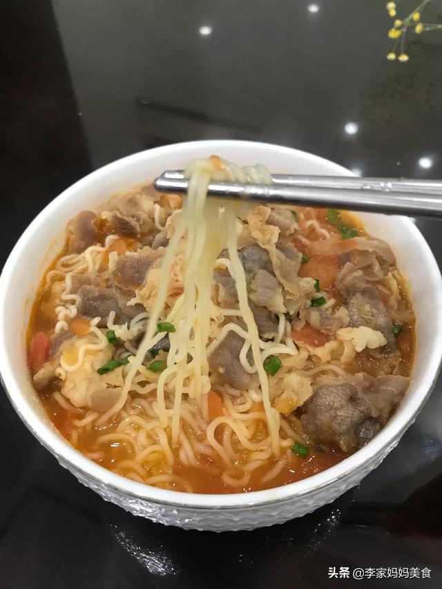 面,如何用简单的食材做一碗面？