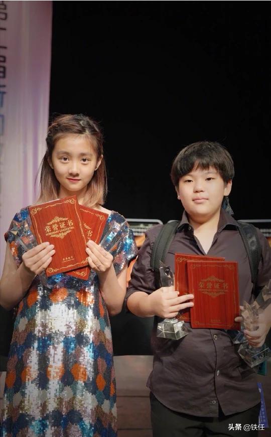 黄磊的女儿:怎样看待黄磊和张子枫的关系？你能接受吗？