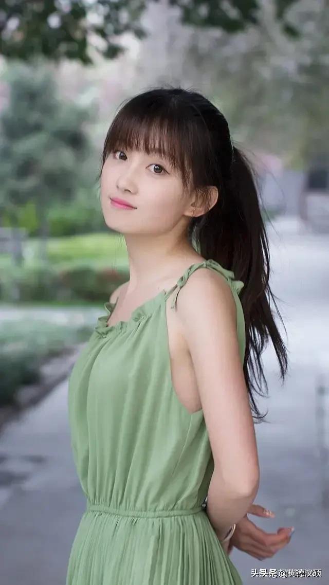 雨淋坟出贵人指儿子还是女儿,在农村，有句俗话“雨过三秋”是什么意思？